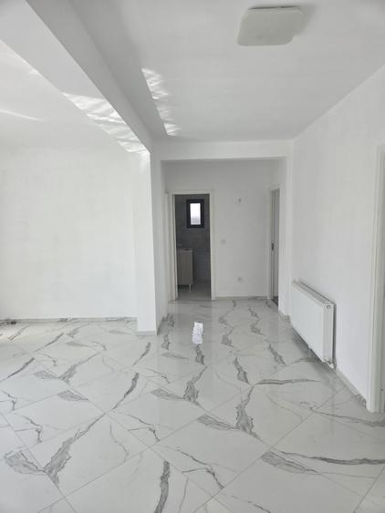 Casă cu 3 camere în Preajba