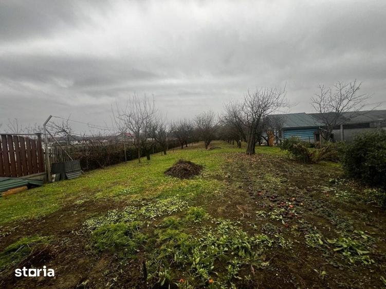 Casă cu 5 camere cu Teren 25 Mp în Recea