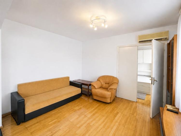 Apartament cu 4 camere decomandat în 13 Septembrie