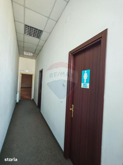 Spațiu comercial, de 2,100 mp, în Valea Rosie