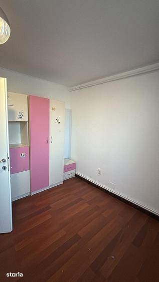 Apartament cu 3 camere în Florești