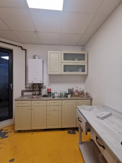 Birou, de 250 mp, în Borhanci