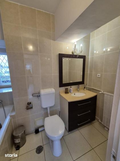 Apartament cu 3 camere în Decebal