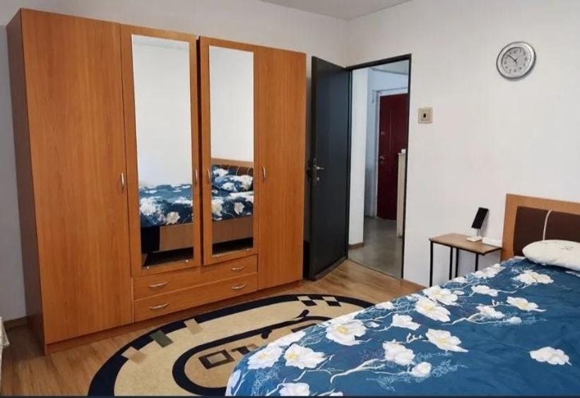 Apartament cu 2 camere decomandat în Cornitoiu