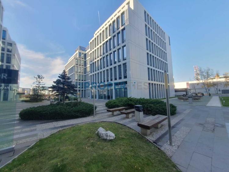Birou, de 245 mp, în Pipera