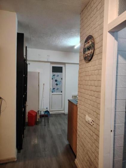 Garsonieră, mobilată în Decebal