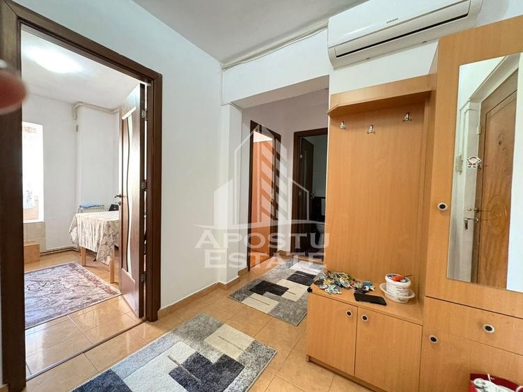 Apartament cu 2 camere decomandat, mobilat în Dacia