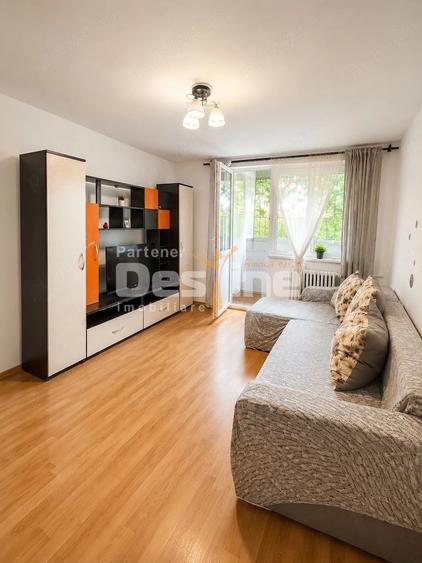 Apartament cu 2 camere decomandat, mobilat în Valea Ialomiței