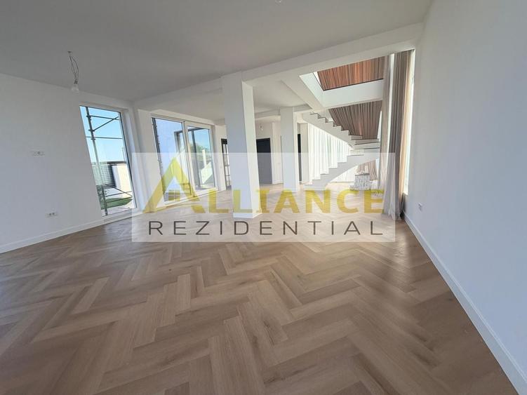 Casă individuală cu 4 camere cu Canalizare în Berceni
