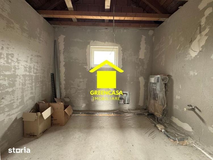 Casă cu 4 camere cu Teren 500 Mp în Chinteni