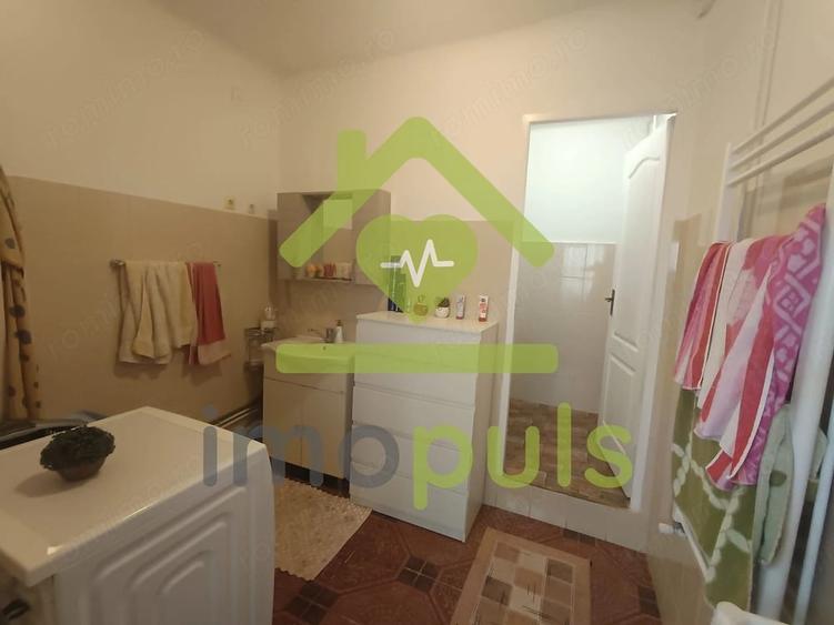 Casă cu 4 camere cu Teren 390 Mp în Vest