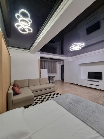 Proprietar inchiriez studio - 2