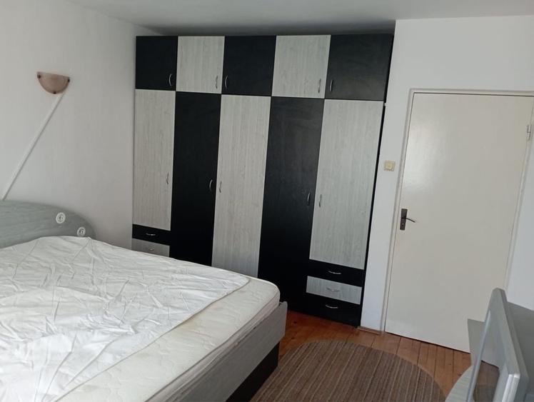 Garsonieră decomandată în Central