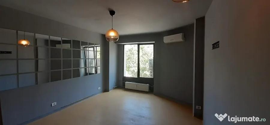 Spațiu comercial, de 100 mp, în Decebal
