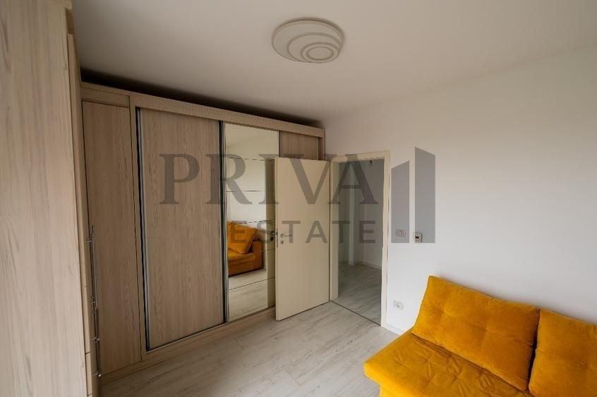 Apartament cu 3 camere semidecomandat, mobilat în Soarelui