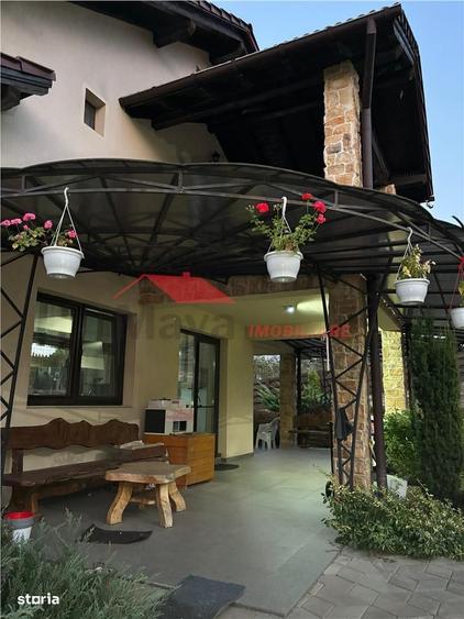 Casă cu 4 camere în Nima