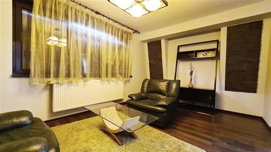 Apartament cu 3 camere decomandat în Blașcovici