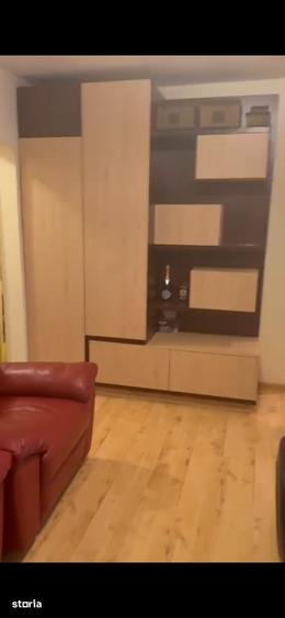 Apartament cu 2 camere semidecomandat în Gara de Nord