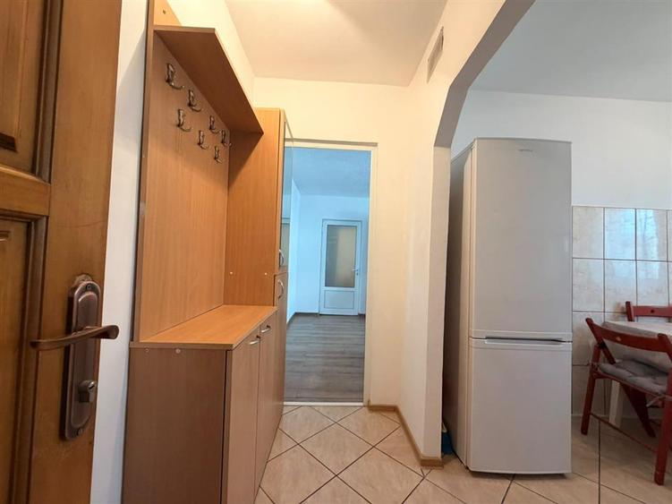 Apartament cu 2 camere semidecomandat în Bartolomeu