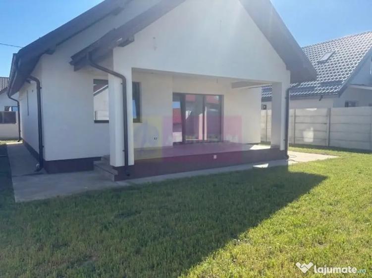 Casă cu 5 camere cu Teren 410 Mp în Țegheș