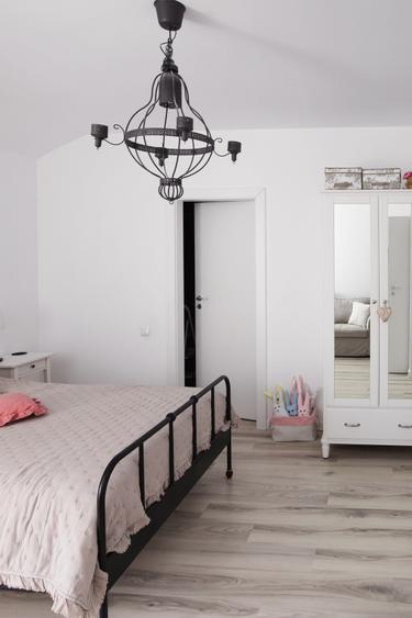 Apartament 67 mp. Eroilor - Floresti - 5