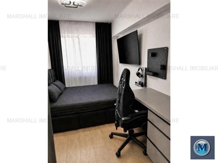 Apartament cu 3 camere decomandat, mobilat în Republicii