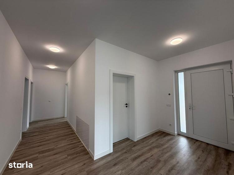 Casă cu 3 camere cu Teren 557 Mp în Cetate