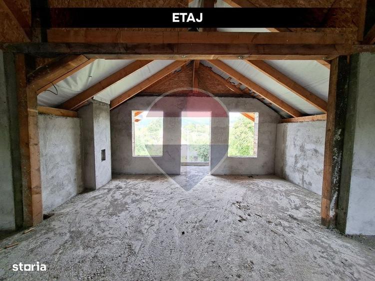 Casă cu 4 camere în Bușag