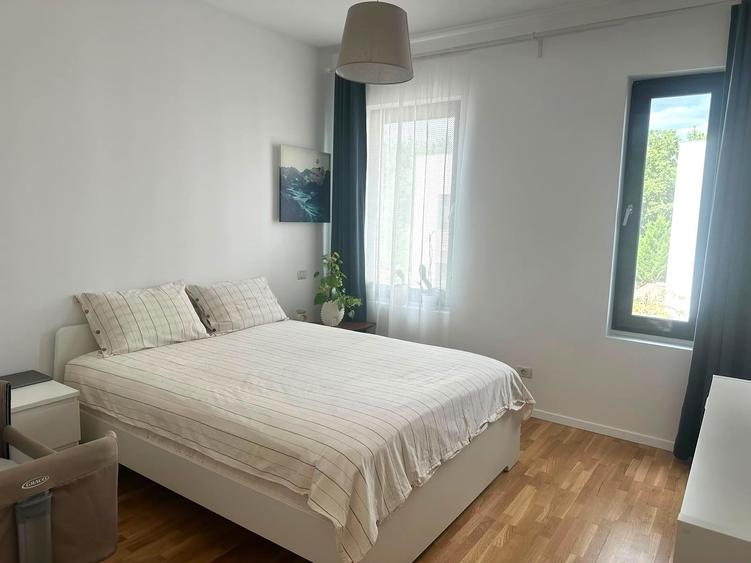 Casă cu 5 camere cu Canalizare în Corbeanca