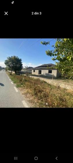 Casă cu 3 camere cu Teren 1631 Mp în Plopeni