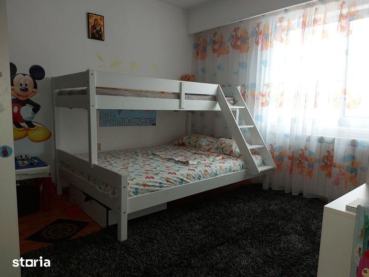 Apartament cu 4 camere decomandat în Ultracentral