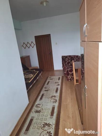 Garsonieră decomandată în Bucium