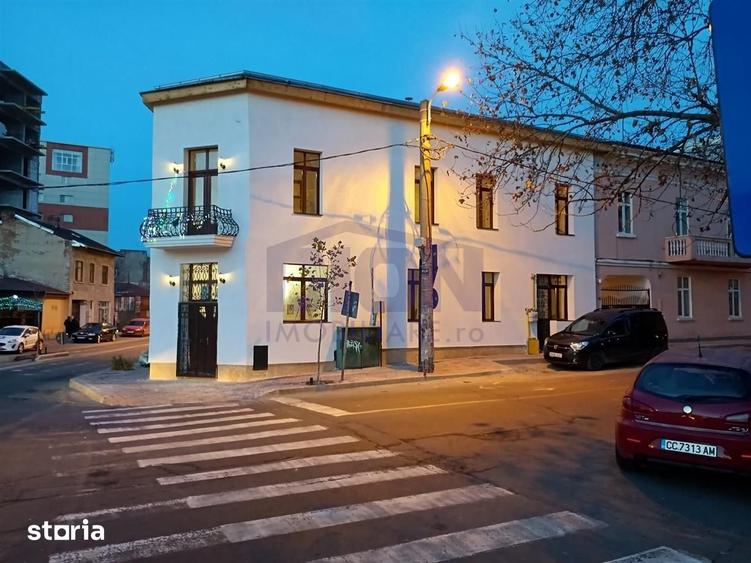 Casă cu 6 camere cu Teren 138 Mp în Centrul Civic