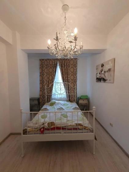 Apartament Deosebit 2 Camere Centrala Proprie Etaj1 Zona Complexul Studentesc - 1