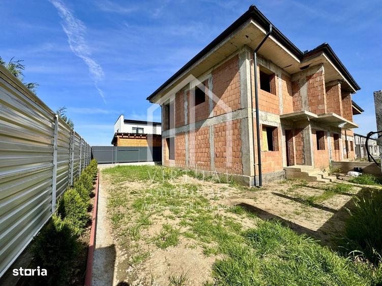 Duplex la rosu cu 4 camere, 117mp utili, 230mp teren, Selimbar - 1