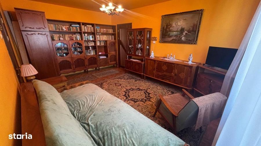 Apartament cu 2 camere semidecomandat în Mihai Viteazul