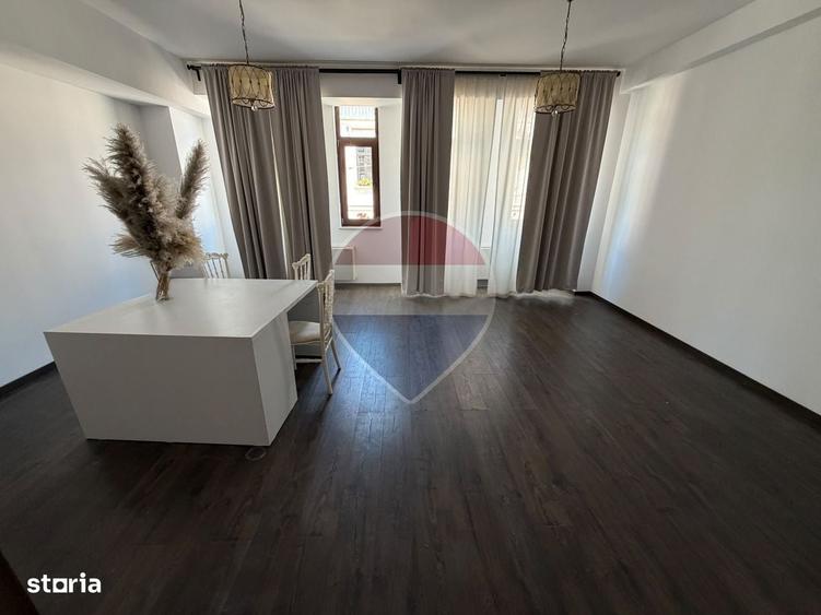 Spațiu comercial, de 38,600 mp, în Ultracentral