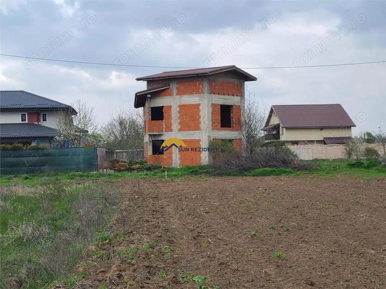 Teren de 1237 mp, în Domnești