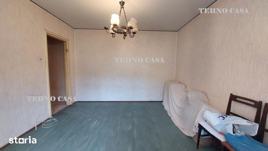 Apartament cu 2 camere decomandat în Ozana