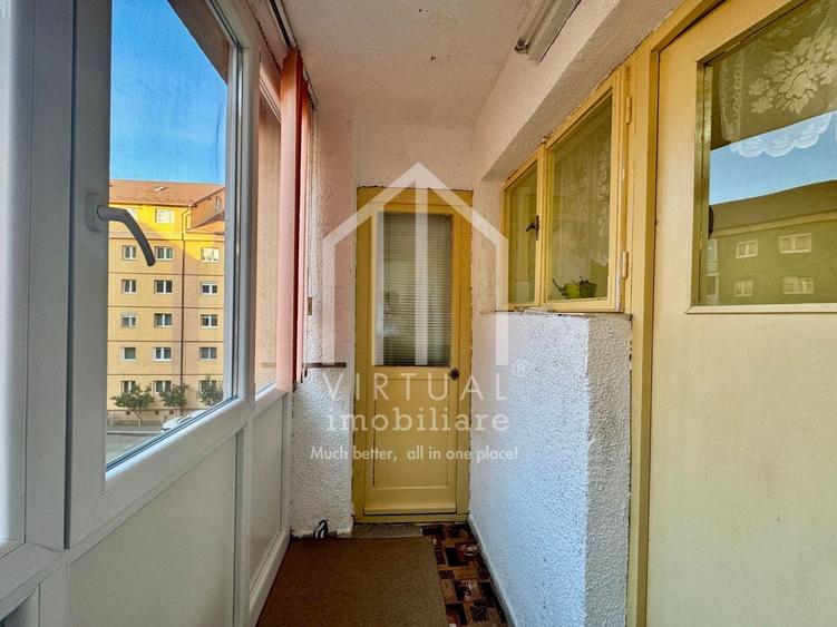 Apartament cu 3 camere decomandat în Vasile Aaron