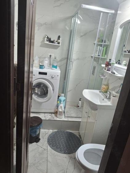 Apartament cu 2 camere decomandat în Ostroveni