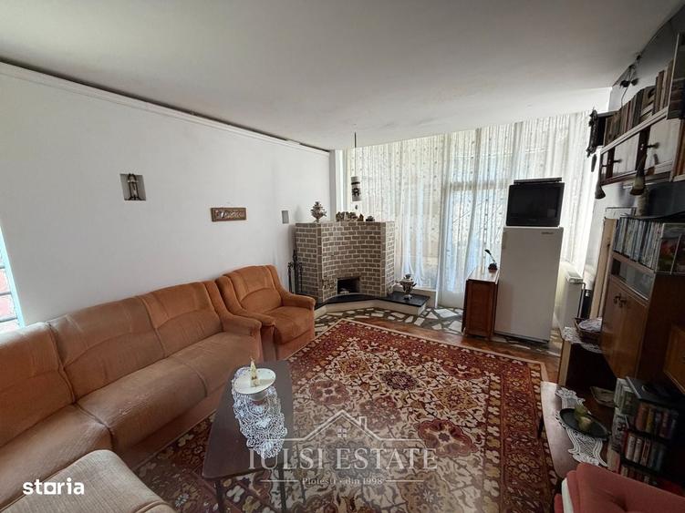 Casă cu 4 camere în Ultracentral