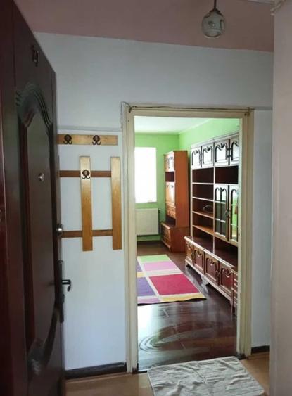Apartament cu 2 camere nedecomandat în Tudor