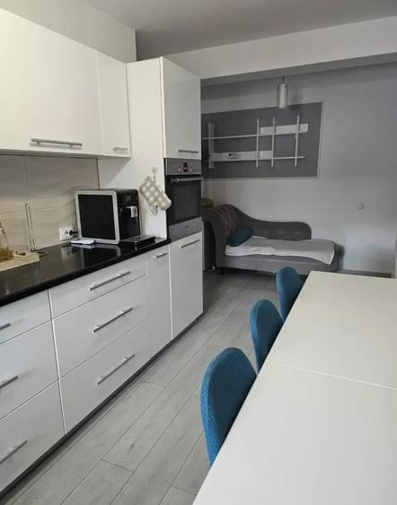 Apartament cu 2 camere decomandat, mobilat în Între Lacuri