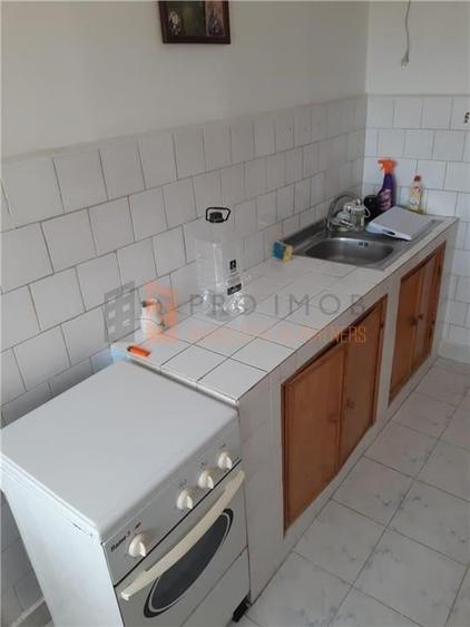 Apartament cu 3 camere decomandat în Dorobanți 1