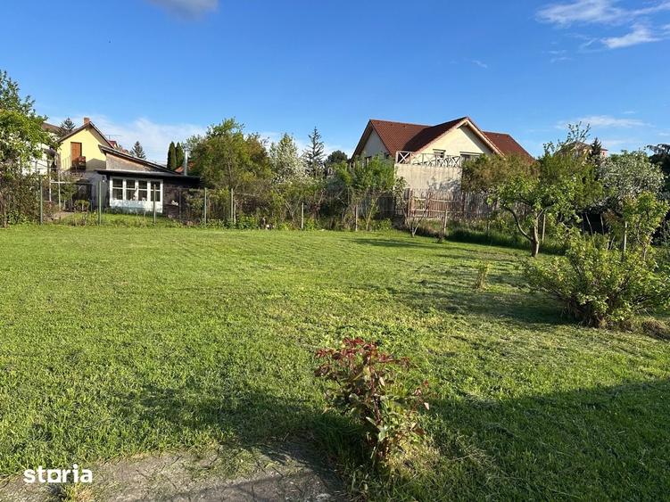 Casă cu 2 camere cu Teren 900 Mp în Cedonia