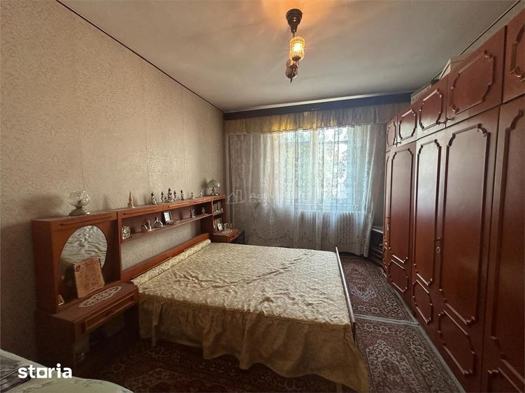 Apartament cu 3 camere decomandat în Luncă