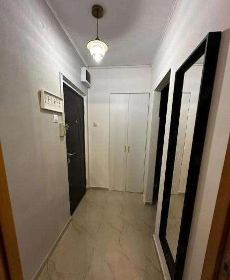 Apartament cu 2 camere semidecomandat, mobilat în Iancului