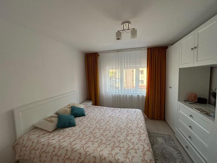 Inchiriere apartament 3 camere - 6