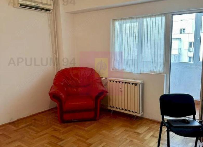 Apartament cu 3 camere decomandat în Sebastian